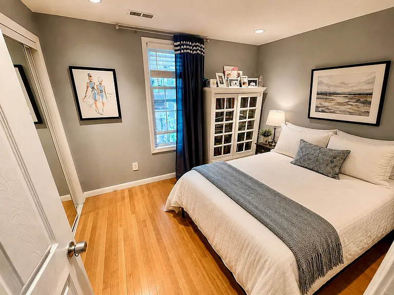 2 Henderson Ave #2 — Photo 8