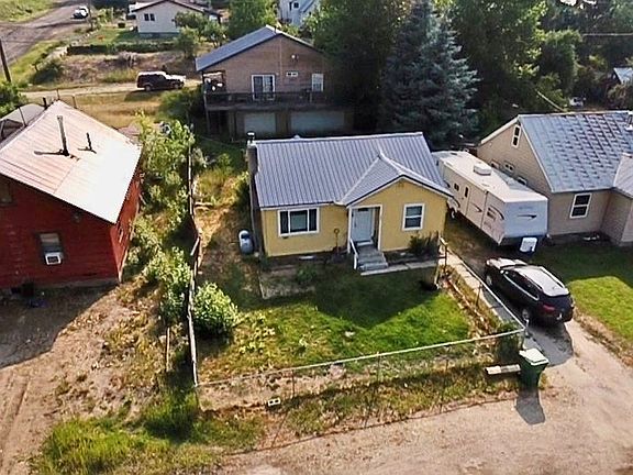2nd image of 109 N Idaho St
