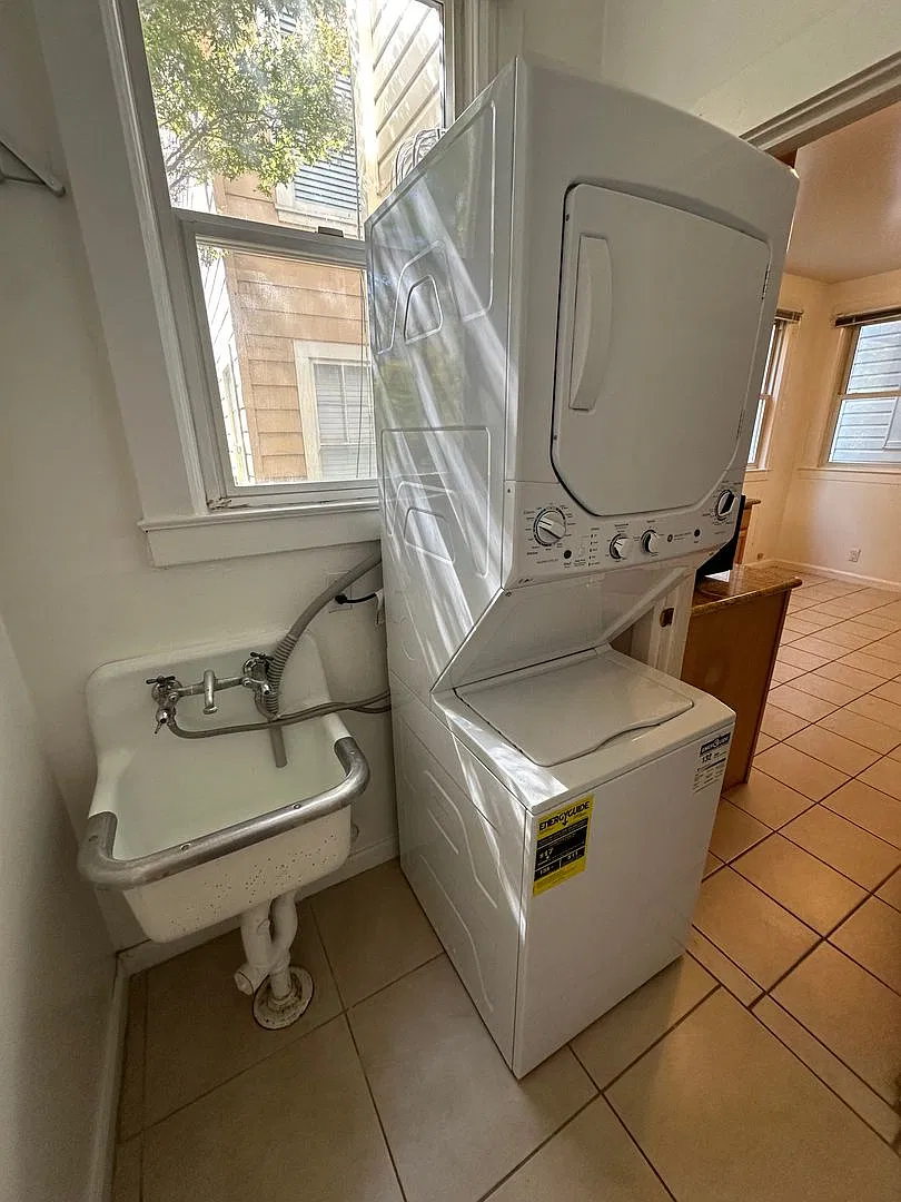 3232 Gough St Unit 1 - Image 2