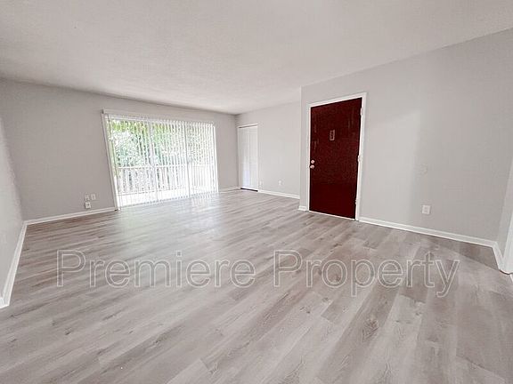 5th image of 8616 Countryshire Ln #8616