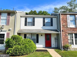 129 Villa Knoll Ct, Sicklerville, NJ 08081