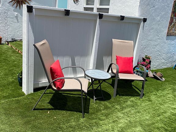 Great seating areas.