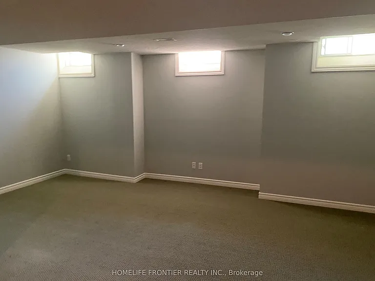 87 Estate Garden Dr — Photo 10