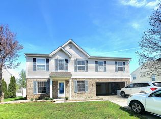 7098 Cedar Mill Ct, Avon, IN 46123