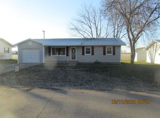 780 W Tidball Ave, Centralia, MO 65240