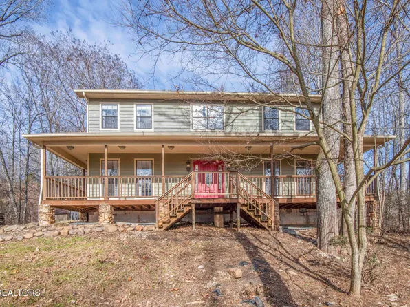 121 Old State Cir, Powell, TN 37849