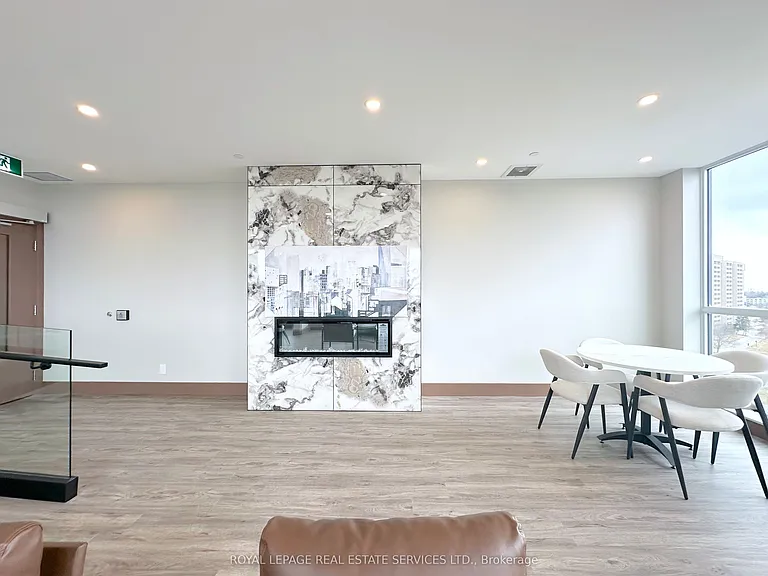 2 River Plate St #307 — Photo 16