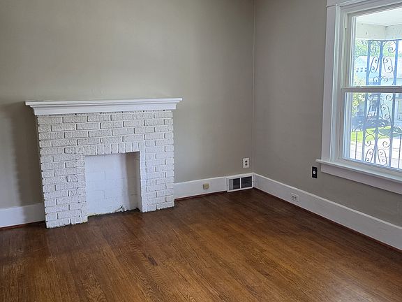 4th image of 339 Crestwood Ave