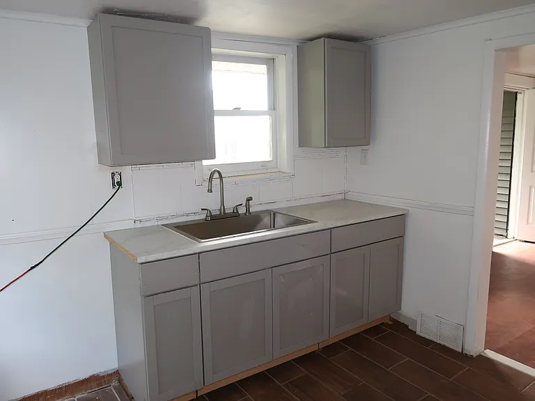 2037 Mahantongo St #2 — Photo 4