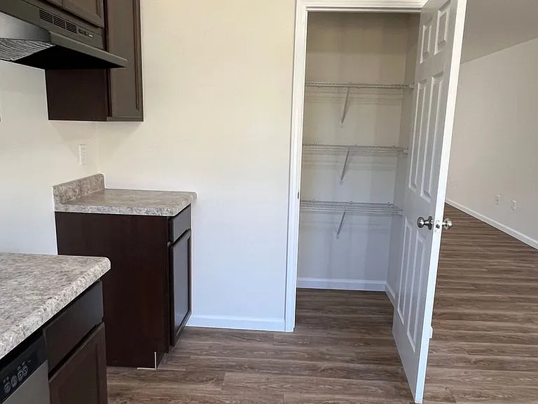 Brand New House 3 beds 2 baths with 1 car garage — Photo 30