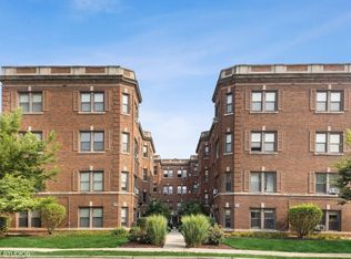 (Undisclosed Address), Riverside, IL 60546