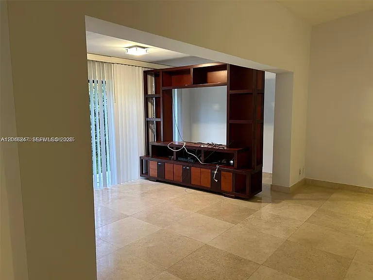 21220 Harbor Way #221-22 — Photo 6