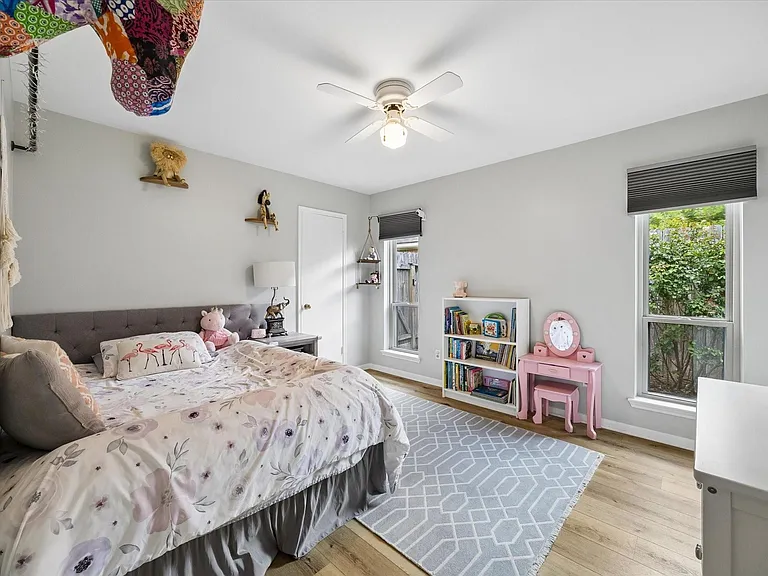 12107 Burgoyne Dr — Photo 16