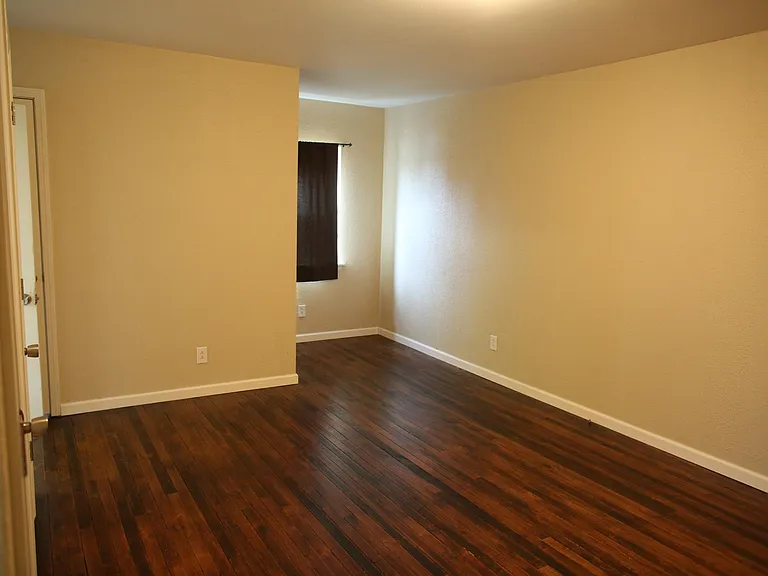 115 Pine St #1 — Photo 10