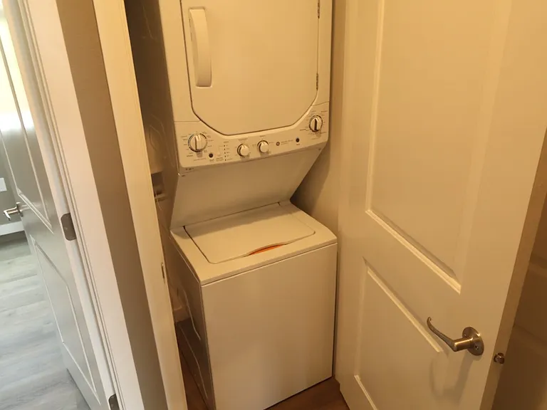 6879 Sun Ct SE — Photo 15