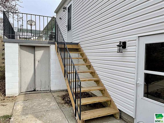 4th image of 2325 S Cleveland St