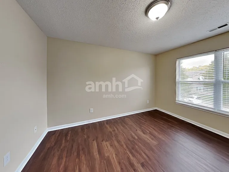 9772 Trail Dr — Photo 20