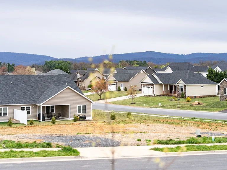 209 Spring Run Ln — Photo 20