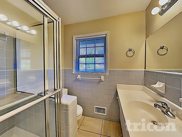 1992 Tara Cir — Photo 15