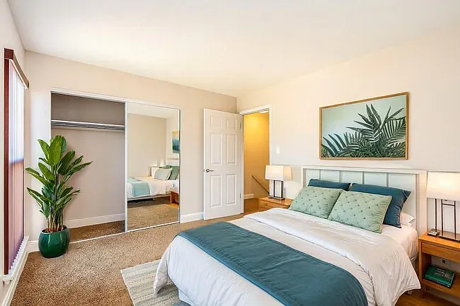 Vineyard Townhomes — Photo 4
