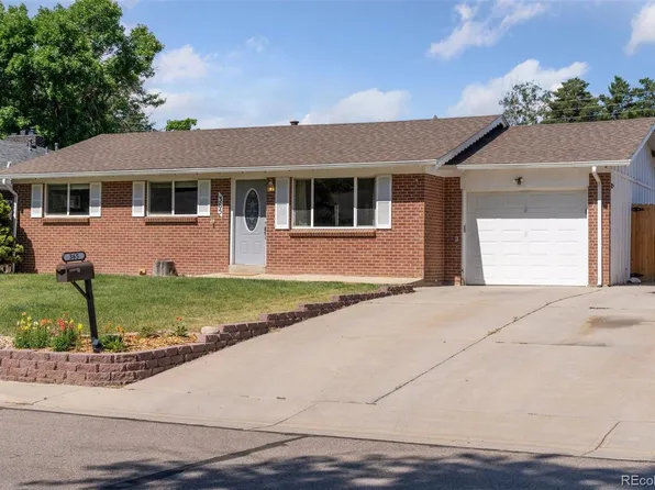 365 S Newcombe Street, Lakewood, CO 80226