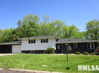 2515 W Bacon Dr, Peoria, IL