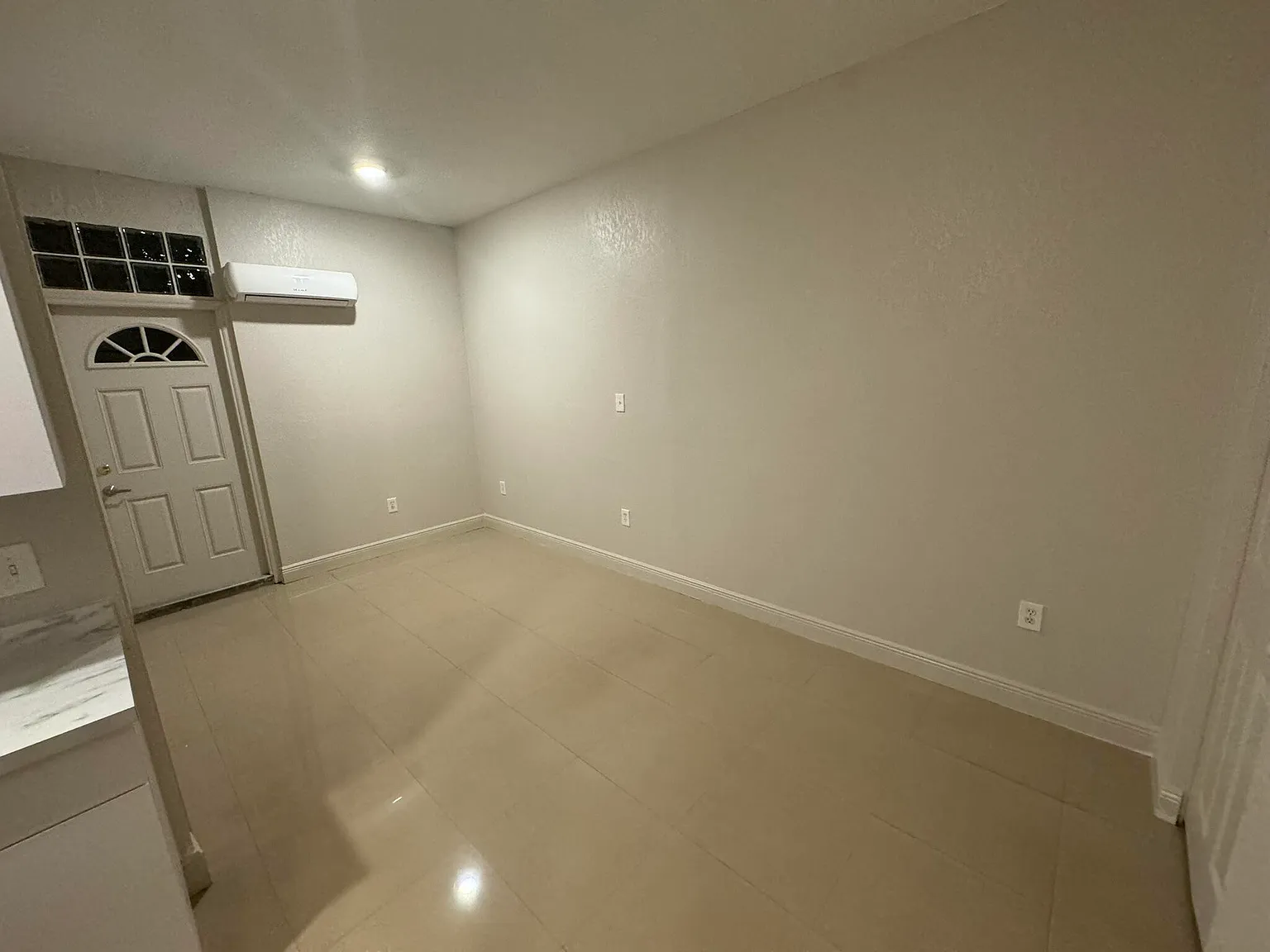 Studio, 1.0 bath, 500 sqft, $1,399 — Photo 3