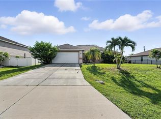 1010 SW 10th Pl, Cape Coral, FL 33991