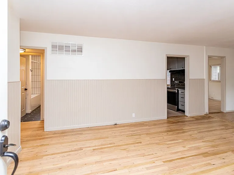 1005 Norwood Ave — Photo 7