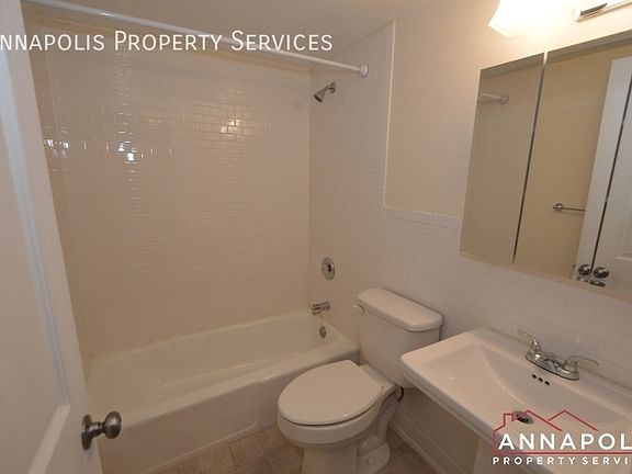 5th image of 312 Severn Ave #301