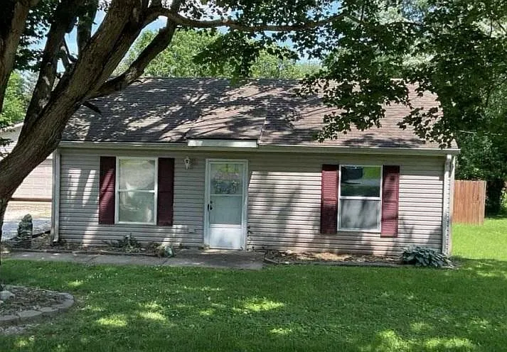 209 Twin Dr photo 1