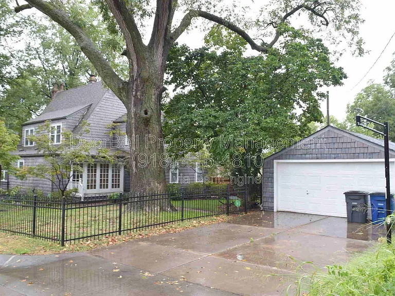 255 E 27th Pl S — Photo 31