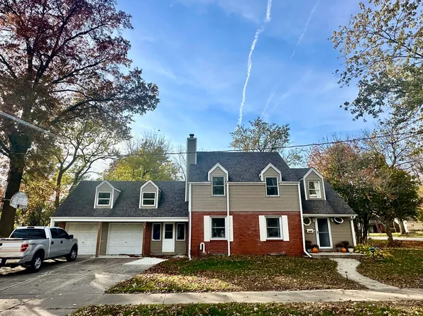 1207 Lafayette St, Valparaiso, IN 46383