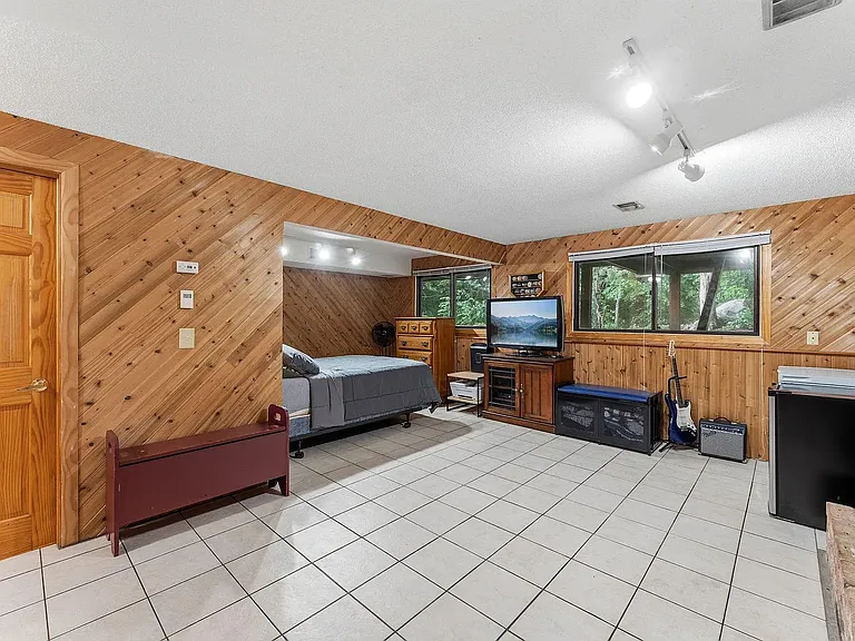 1645 Hickory Ln #1 — Photo 14