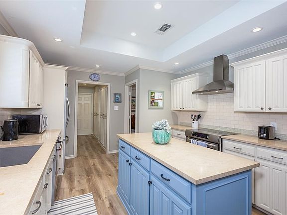 5th image of 6976 Allen Place Dr