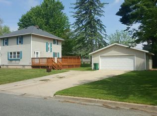 1107 N Michigan Ave, Hastings, MI