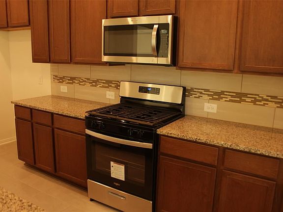 2nd image of 4006 Shady Palmetto Dr
