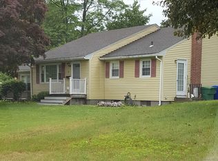 7 Pinney Rd, Bloomfield, CT 06002