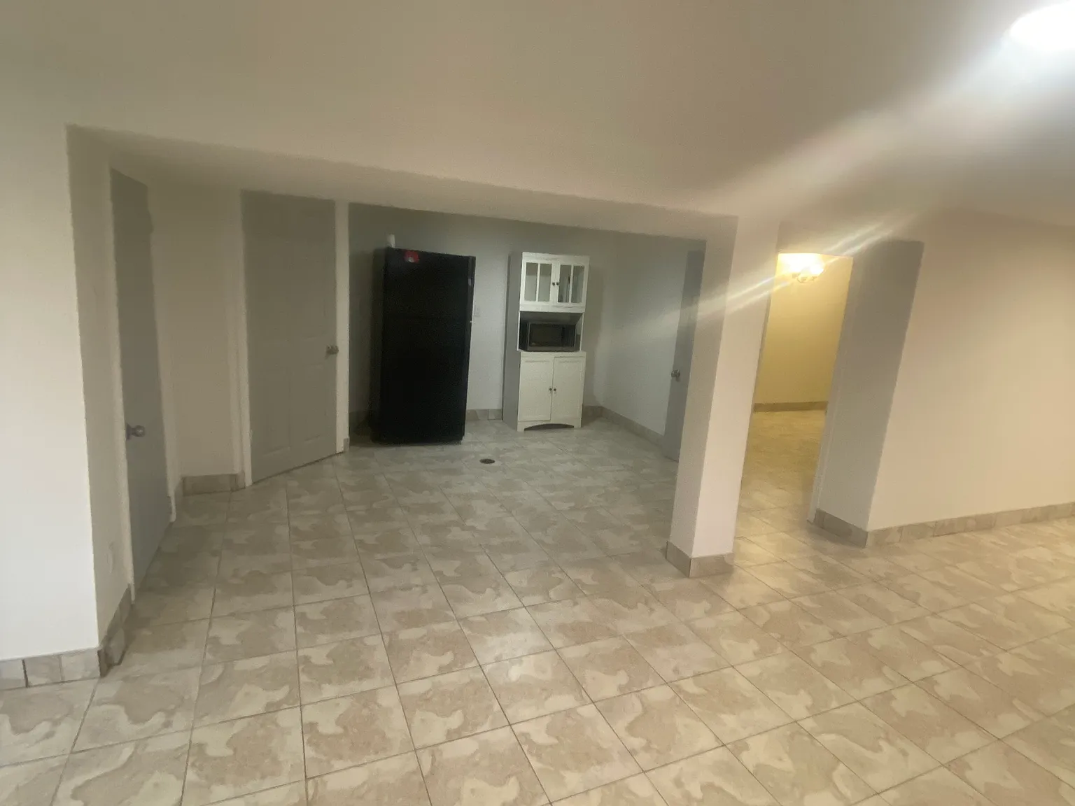 4 bed, $2,600 — Photo 2