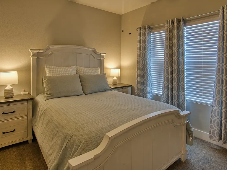 1247 Greenhill Dr — Photo 8