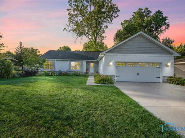 5902 Bay Shore Rd, Oregon, OH 43616