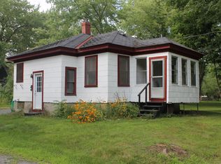 2 Wallace Ln, Orono, ME 04473