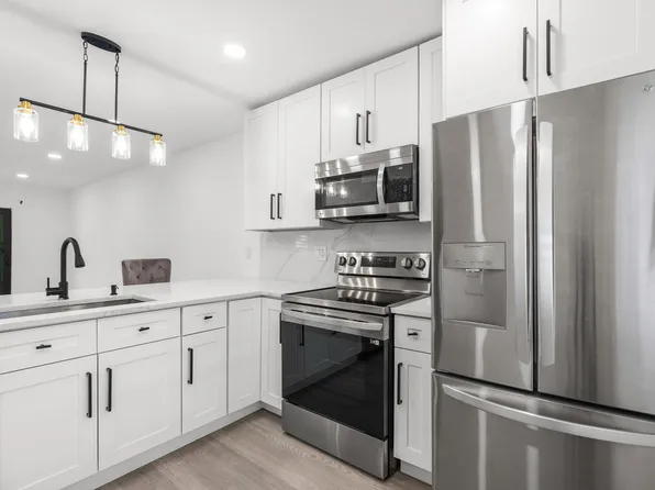 5 Abbey Lane #207, Delray Beach, FL 33446