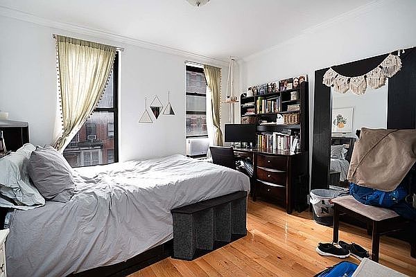 1st image of 341 E 104th St #4