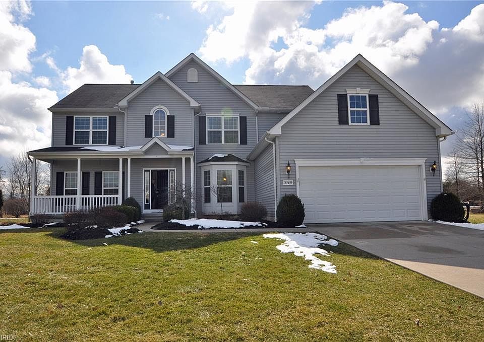 1st image of 39169 Arlington Dr