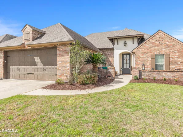 102 Kelsea Dr, Broussard, LA 70518