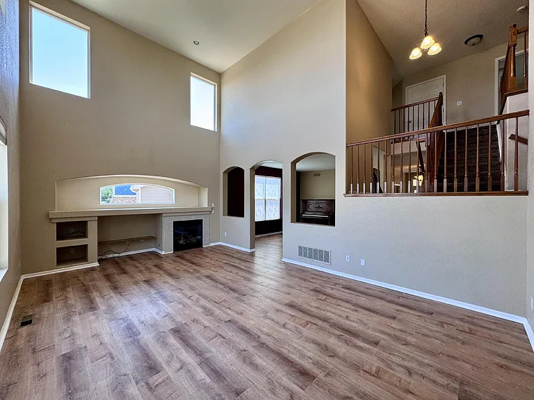 7031 S Oak Hill Cir — Photo 6