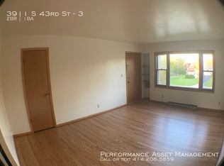 3911 S 43rd St APT 3, Greenfield, WI 53220