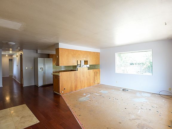 5th image of 10411 Scotch Pines Rd