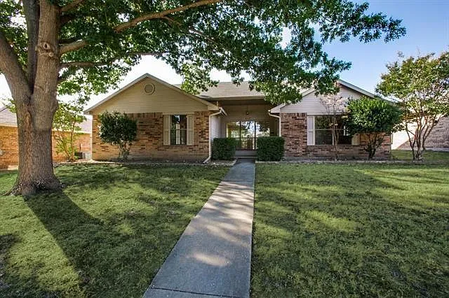 404 Tucson Ct